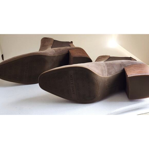 BOOTS/SHOES-ANKLE-Anne Klein-iFlex-Slip On-Parson-Tan Suede-Block Heel-Size 7M - Picture 7 of 16